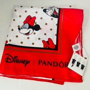 Pandora Disney Minnie Mouse Limited Edition Scarf NEW